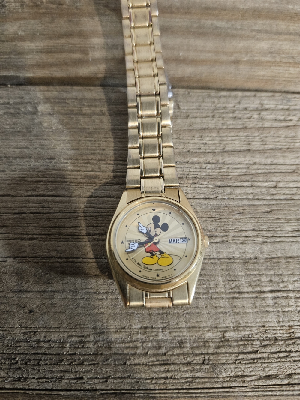 Seiko Gold Mickey Mouse Analog Watch - Gold Vintage Untested Needs Battery